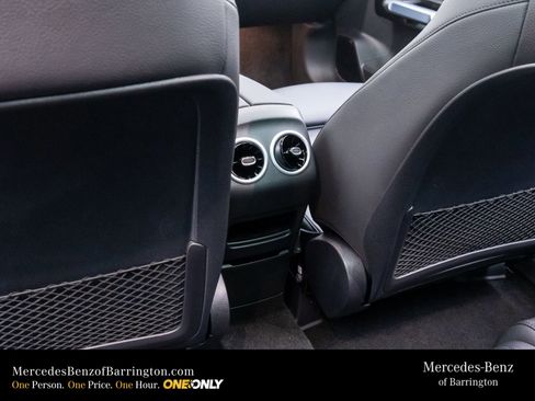 New 2026 Mercedes-Benz GLB 250 4MATIC image 19