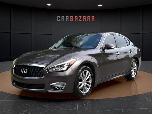 Used 2015 INFINITI Q70 3.7 image 12