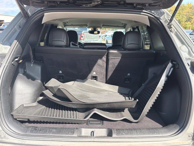 Used 2019 Jeep Cherokee Latitude Plus w/ Comfort/Convenience Group FWD image 13