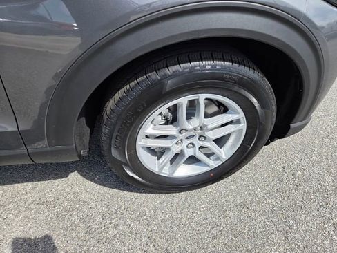 New 2026 Ford Explorer Active w/ Active Comfort Package image 15