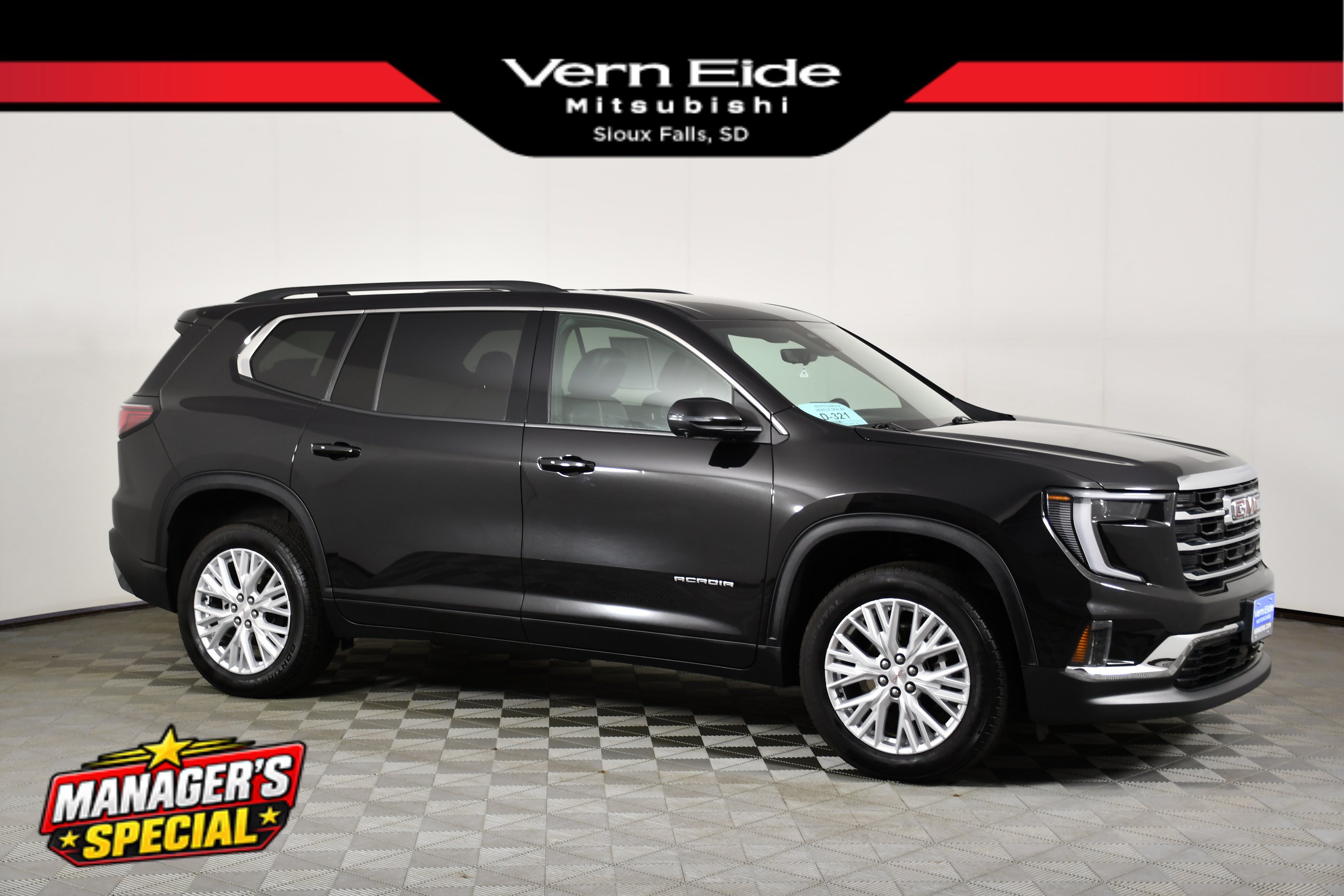Used 2026 GMC Acadia Elevation w/ Elevation Premium Package AWD/4WD image 1