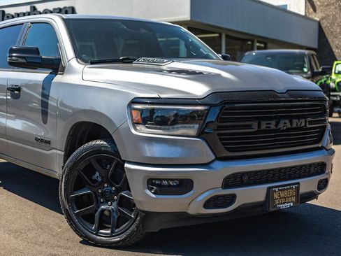 Used 2024 RAM 1500 Laramie AWD/4WD image 3
