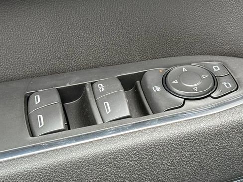 New 2026 GMC Sierra 1500 SLE w/ Preferred Package AWD/4WD image 12