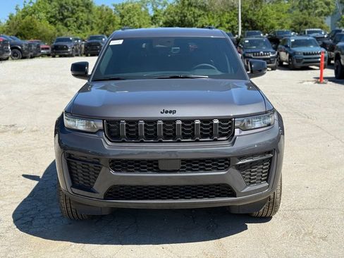 New 2026 Jeep Grand Cherokee L 4WD image 3