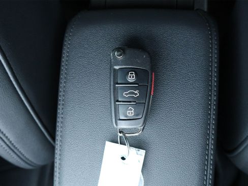 Used 2022 Audi Q3 2.0T Premium w/ Convenience Package image 20