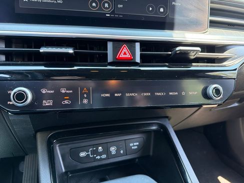 Certified 2025 Kia K5 GT-Line AWD/4WD image 12