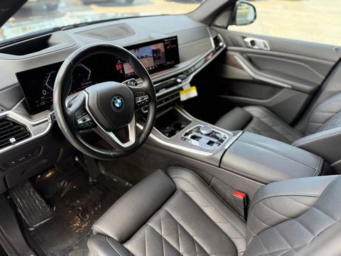 Used 2024 BMW X5 xDrive50e w/ Premium Package image 10