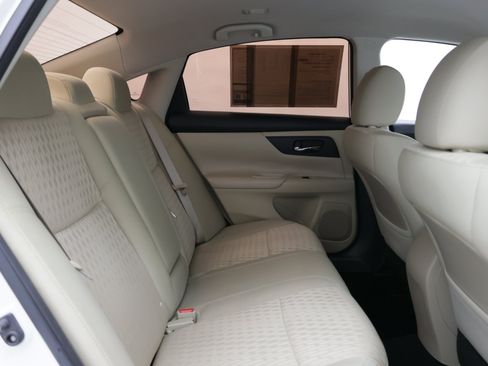 Used 2016 Nissan Altima 2.5 S w/ Power Driver Seat Package FWD image 31