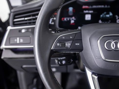 Used 2023 Audi Q8 Prestige image 33