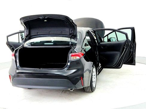 Certified 2024 Toyota Corolla LE image 11