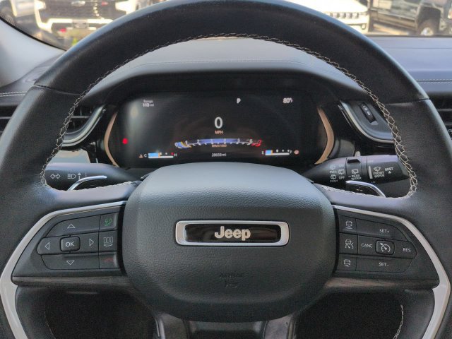 Used 2022 Jeep Grand Cherokee L Limited w/ Luxury Tech Group II RWD image 29