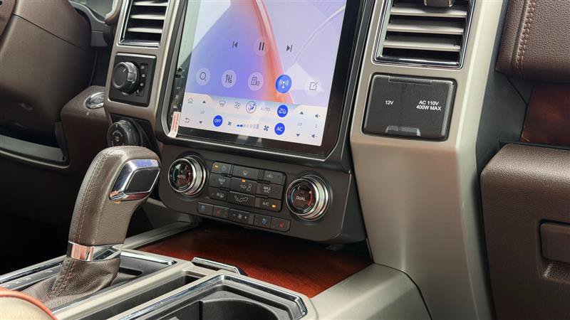 Used 2019 Ford F150 King Ranch w/ Equipment Group 601A Luxury AWD/4WD image 30
