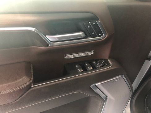 Used 2025 GMC Sierra 1500 Denali w/ Denali Reserve Package image 6