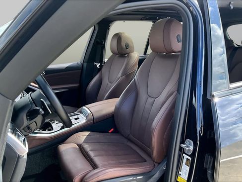 Used 2021 BMW X5 sDrive40i w/ M Sport Package RWD image 7