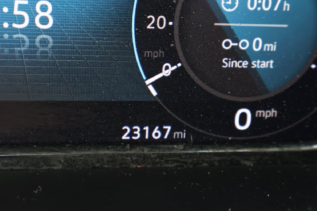 Certified 2024 Volkswagen Atlas Cross Sport SE FWD image 2