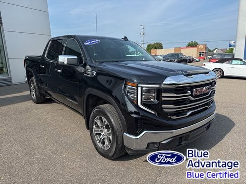 Used 2024 GMC Sierra 1500 SLT image 4
