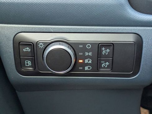 New 2025 Ford Maverick XL image 24