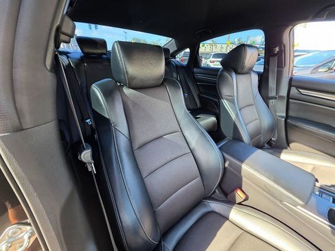 Used 2018 Honda Accord Sport image 13