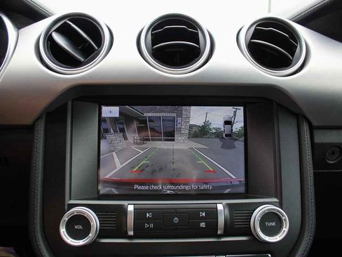 Used 2020 Ford Mustang Premium RWD image 26