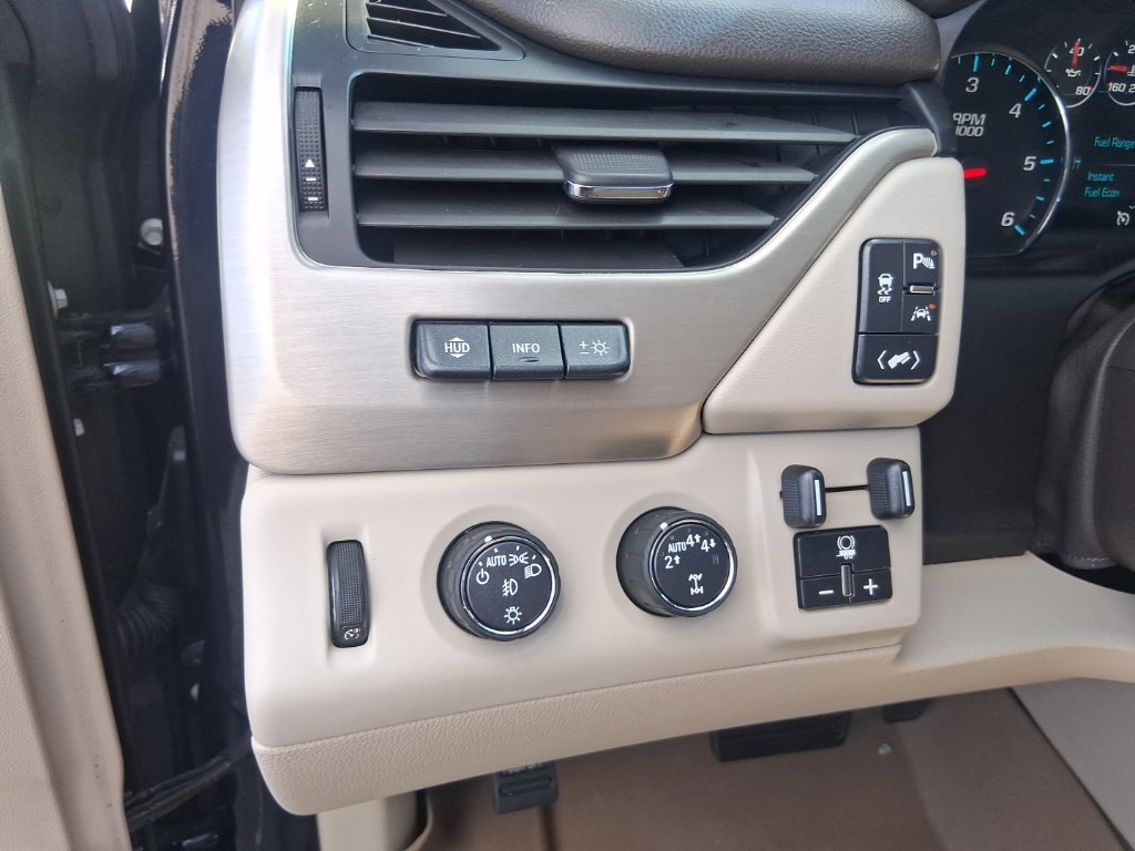 Used 2019 GMC Yukon XL Denali AWD/4WD image 9