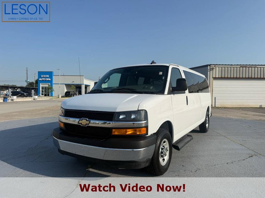 Certified 2025 Chevrolet Express 3500 LT w/ LT Preferred Equipment Group RWD image 1