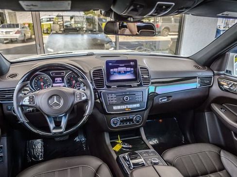 Used 2018 Mercedes-Benz GLS 450 4MATIC w/ Premium Package image 29