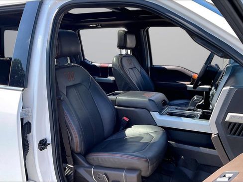 Used 2016 Ford F150 King Ranch w/ Equipment Group 601A Luxury AWD/4WD image 25