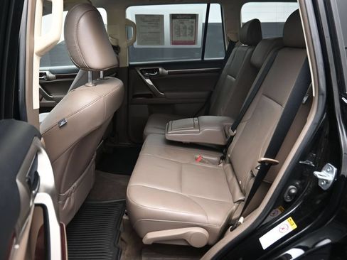 Used 2016 Lexus GX 460 w/ Premium Package AWD/4WD image 11