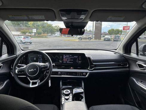 Used 2023 Kia Sportage LX image 22