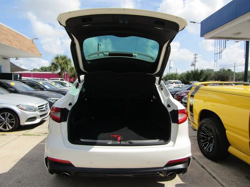 Used 2019 Maserati Levante GranSport AWD/4WD image 7