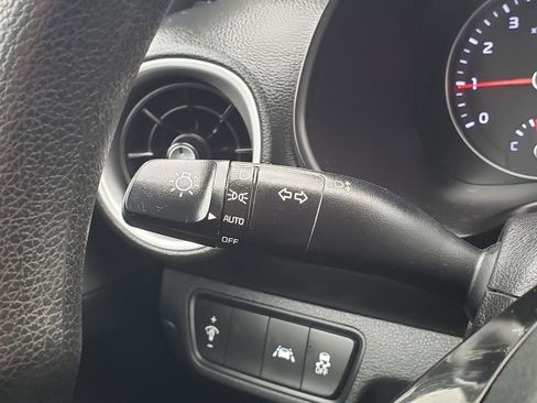 Used 2020 Kia Forte LXS image 37