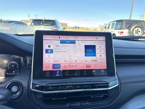 Used 2022 Jeep Compass Trailhawk w/ Trailhawk Elite Group image 16