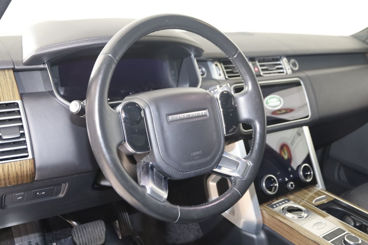 Used 2018 Land Rover Range Rover Supercharged AWD/4WD image 6