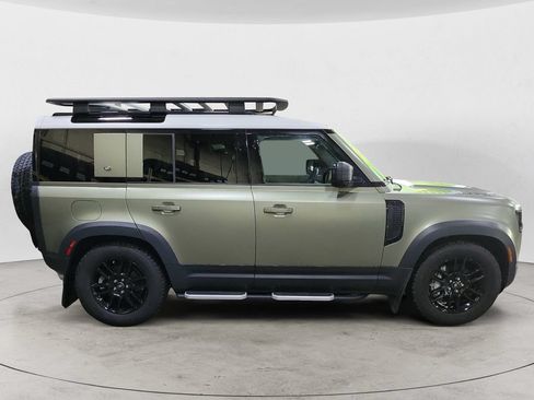Certified 2020 Land Rover Defender 110 HSE AWD/4WD image 6