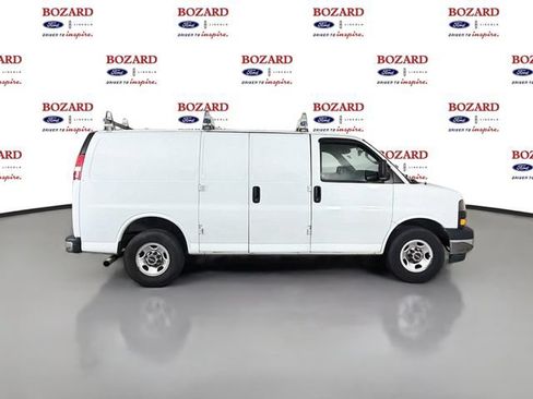 Used 2018 GMC Savana 2500 w/ Driver Convenience Package RWD image 9