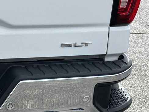 Used 2022 GMC Sierra 1500 SLT image 10