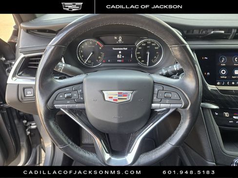 Used 2022 Cadillac XT6 Premium Luxury image 19