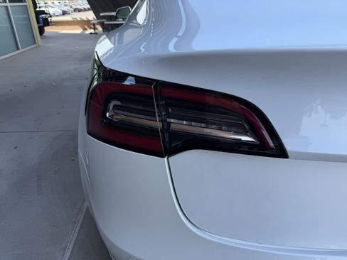 Used 2021 Tesla Model 3 Standard Range Plus RWD image 14