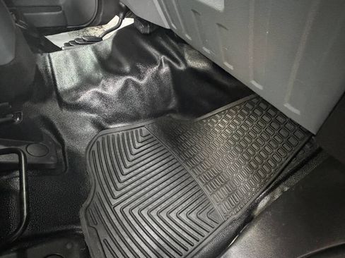 Used 2016 Ford F450 XL w/ Power Equipment Group image 46