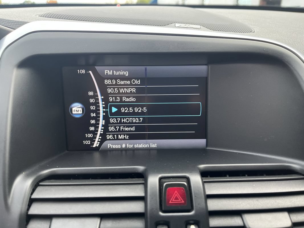 Used 2014 Volvo XC60 T6 AWD/4WD image 9