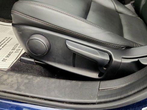 Used 2023 MAZDA MAZDA3 s image 11