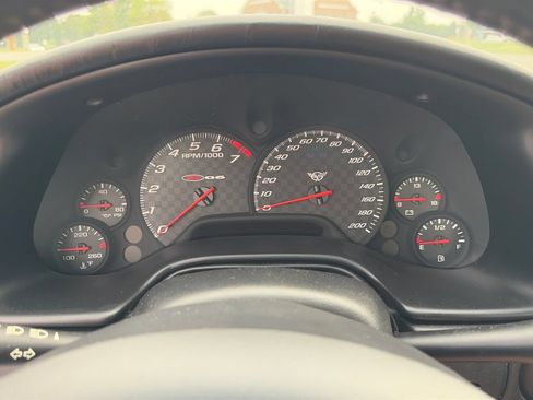 Used 2002 Chevrolet Corvette Z06 RWD image 18