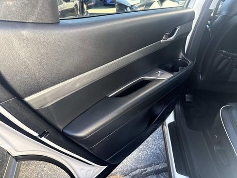 Used 2024 Hyundai Palisade SEL image 16