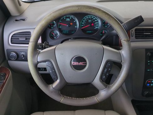 Used 2011 GMC Sierra 2500 SLT w/ SLT Convenience Package AWD/4WD image 15