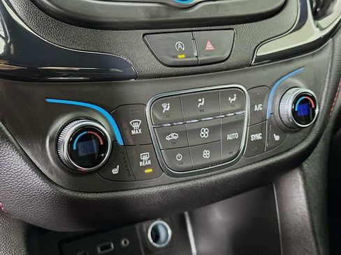 Used 2022 Chevrolet Equinox RS AWD/4WD image 25