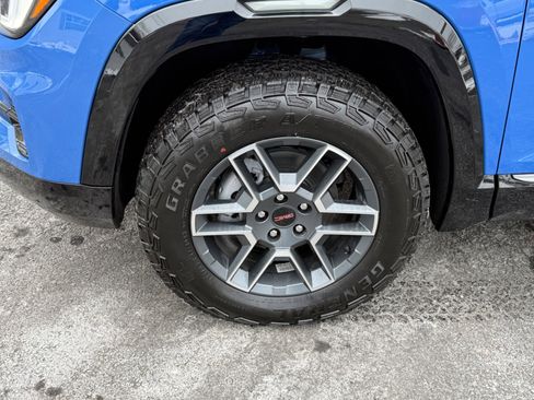 New 2026 GMC Terrain AT4 image 9