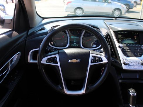 Used 2016 Chevrolet Equinox LTZ w/ Enhanced Convenience Package FWD image 9