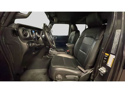 Used 2022 Jeep Gladiator Overland w/ Popular Equipment Package image 11