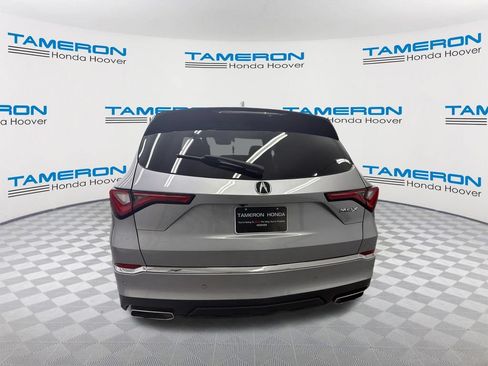 Used 2022 Acura MDX w/ Technology Package FWD image 4