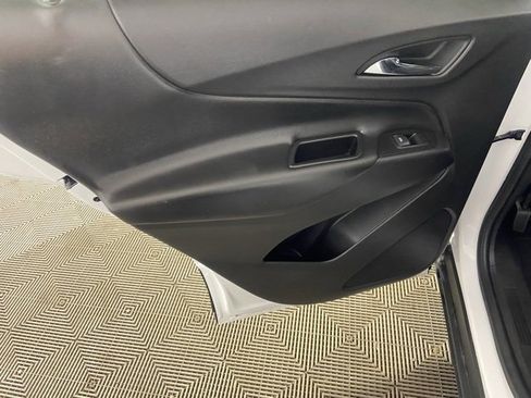 Used 2024 Chevrolet Equinox LT image 16